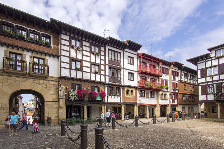 Gipuzkoa square, outside Hotel Palacete