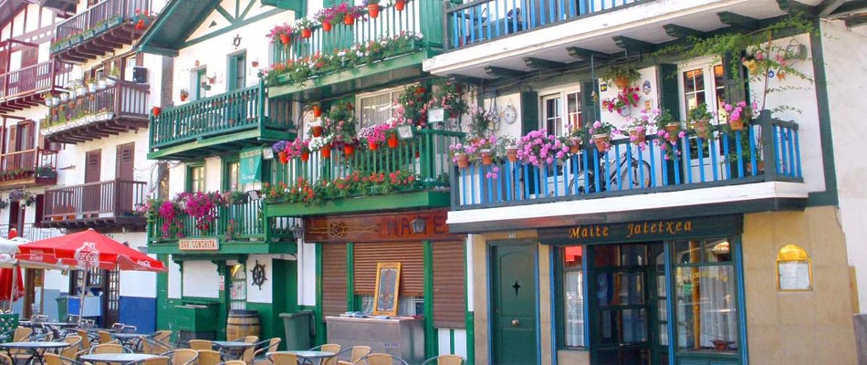 La Marina neighbourhood, near Hotel Palacete