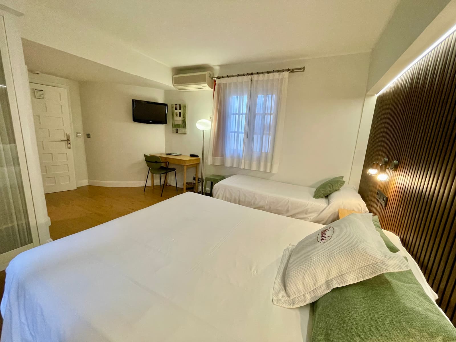 Chambre triple de l'Hotel Palacete